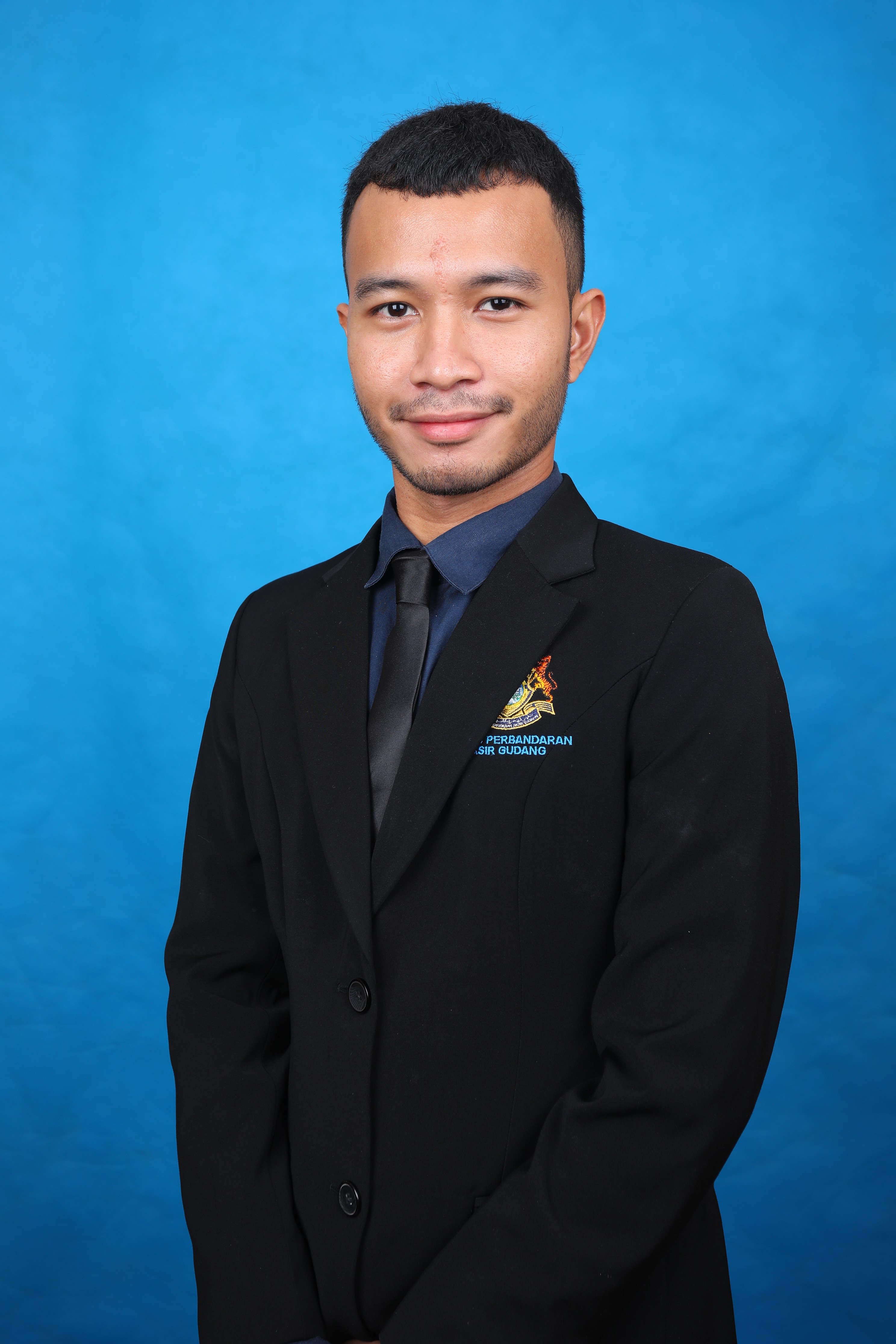 MUHAMAD NURFIKRY BIN RAZALI